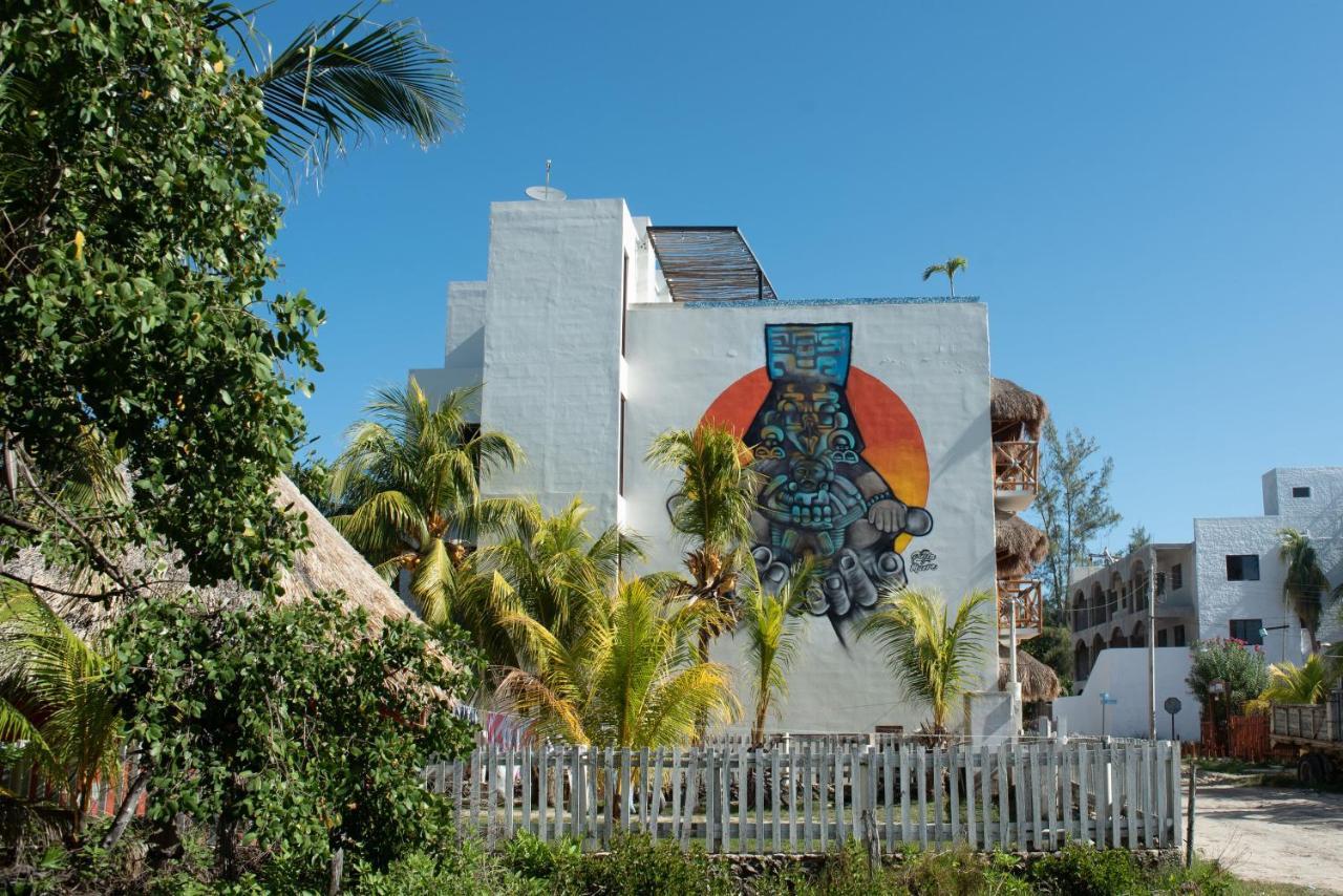 Hotel Mayari Holbox Exteriör bild Mural in Tulum