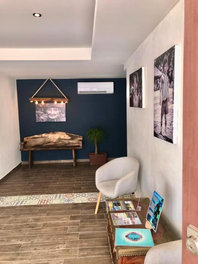 Hotel Mayari Holbox Exteriör bild The interior of the gallery