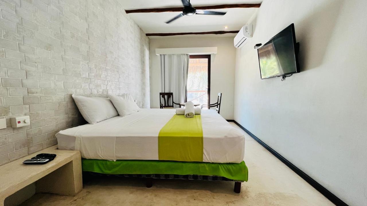 Hotel Mayari Holbox Exteriör bild