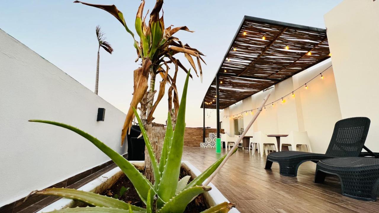 Hotel Mayari Holbox Exteriör bild Rooftop at the hotel